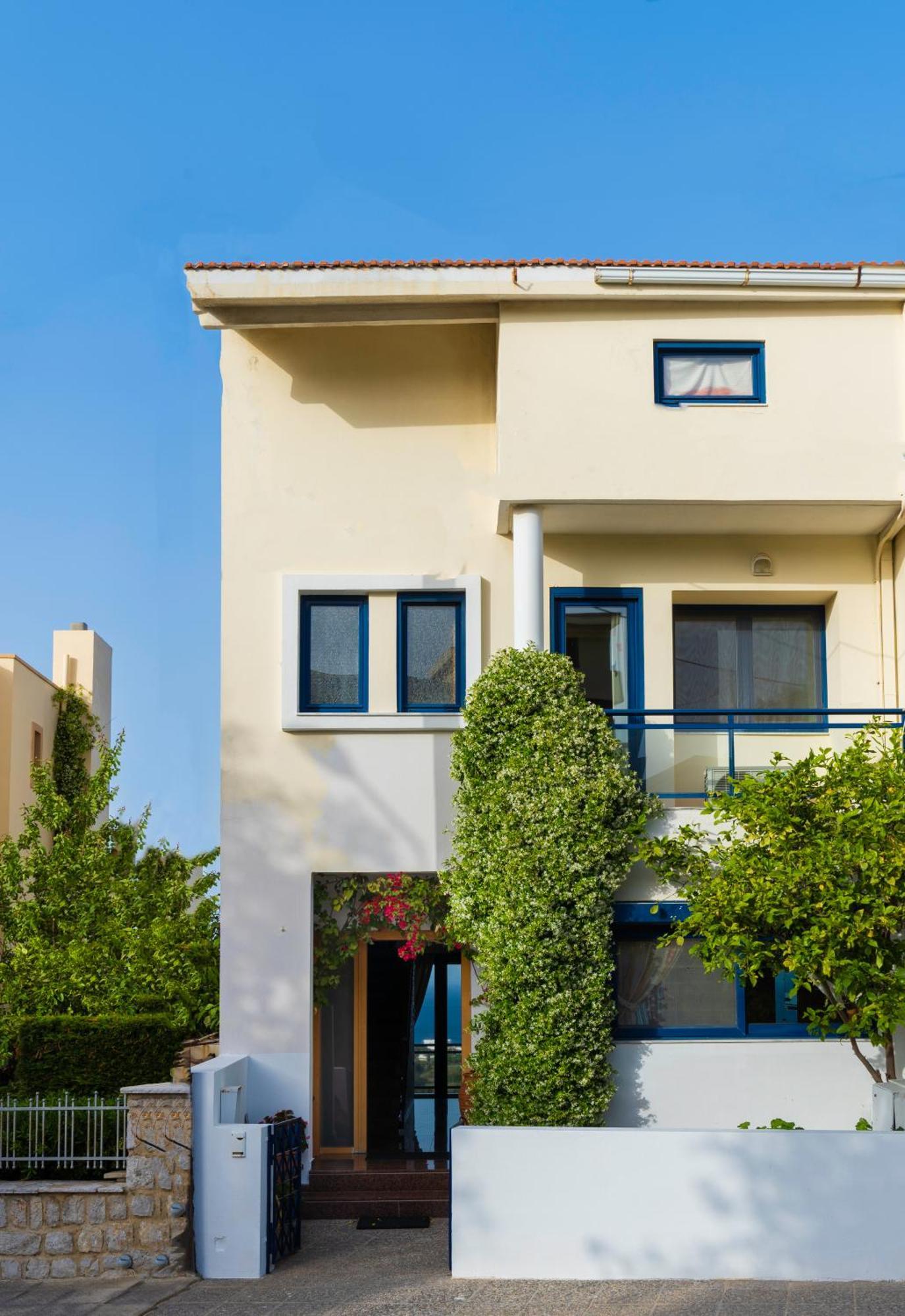 Rhodes Sunrise Maisonette Holiday home *
